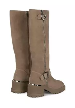 Сапоги CONFECCIONADAS CON PUNTERA REDONDEADA CON TACN DE BLOQUE Y CIERRE CON CREMALLERA Alma en Pena, коричневый