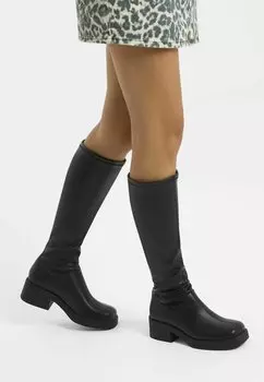 Сапоги FITTED Bershka, черный