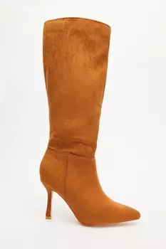 Сапоги из искусственной замши цвета загара на высоком каблуке QUIZ Clothing