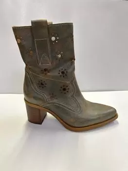 Сапоги на каблуке Tonya Casta