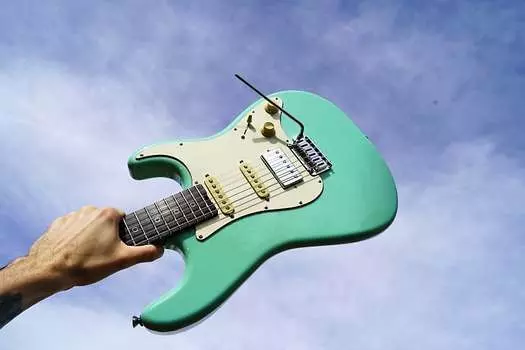 Schecter USA CUSTOM SHOP Nick Johnston HSS - 6-струнная электрогитара Atomic Green с футляром (2023)