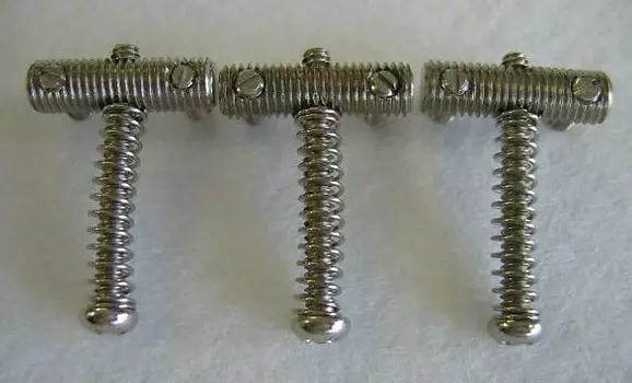 Седла Fender American Vintage 60s с резьбой Telecaster 0056038049 60s AVRI Tele Bridge Saddles 005-6038-049 0056038000