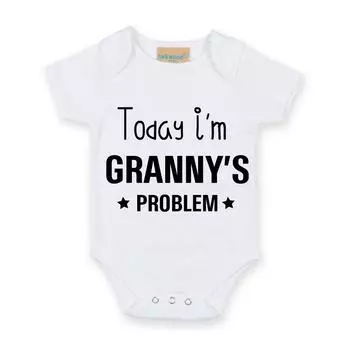 Сегодня я бабуля проблема с короткими рукавами Baby Grow 60 SECOND MAKEOVER, белый