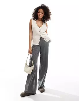 Selected Femme – вязаная майка кремово-белого цвета с планкой на пуговицах во всю длину