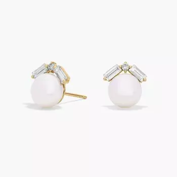 Серьги-гвоздики с пресноводным жемчугом и бриллиантами огранки «багет» из желтого золота 14 карат Blue Nile