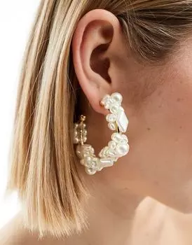 Серьги-кольца ASOS DESIGN диаметром 50 мм с искусственным натуральным жемчугом золотистого цвета