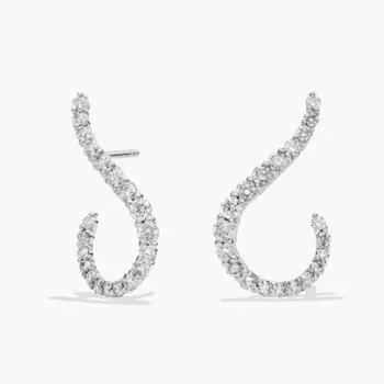 Серьги-кольца с изогнутыми спереди и сзади градуированными бриллиантами из белого золота 14 карат (4/5 карата, двойной огранки) Blue Nile