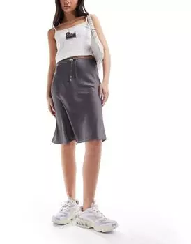 Серая атласная юбка миди Monki с А-силуэтом и бантом спереди