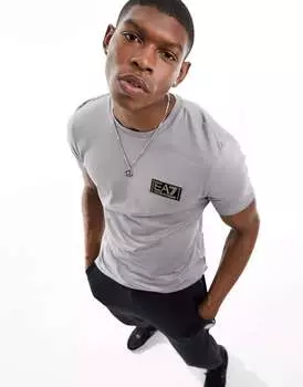 Серая футболка с логотипом EA7