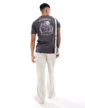 Серая футболка с пейзажным принтом ASOS DESIGN на спине