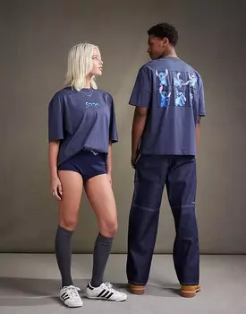 Серая футболка унисекс ASOS DESIGN – Disney – большого кроя с несколькими принтами и вышивкой