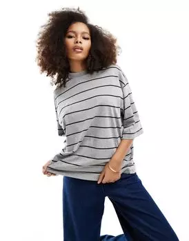 Серая футболка в полоску с высоким воротником и заниженными плечами Vero Moda