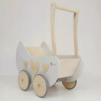 Серая кукольная коляска с тремя сердечками. Majsternia Zabawek