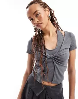 Серая многослойная футболка с деталями Urban Revivo