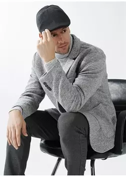 Серая мужская куртка Fabrika