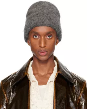 Серая пушистая шапка Sefr