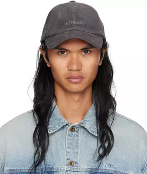 Серая вышитая кепка We11done