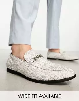 Серебристые бархатные лоферы ASOS DESIGN с металлической цепочкой