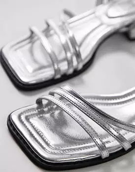 Серебристые босоножки на среднем каблуке из двух частей Topshop Ash