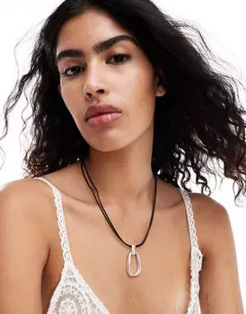 Серебряное колье с подвеской в форме манго Mango