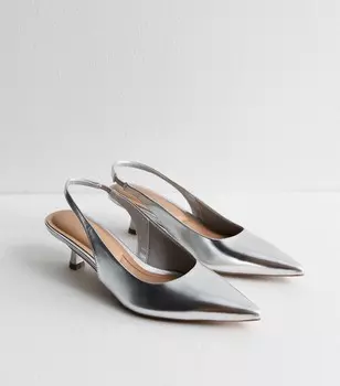 Серебряные туфли-лодочки на маленьком каблуке с пяткой на пятке New Look, серебряный