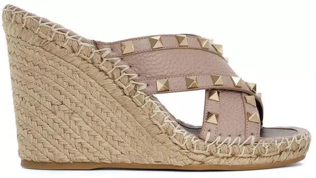 Серо-коричневые сандалии на танкетке Criss Cross Rockstud Valentino Garavani