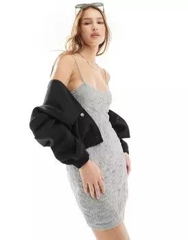 Серое кружевное платье мини с бретелями Pull&Bear