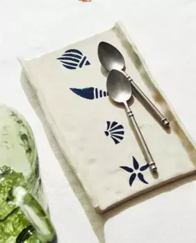 Сервировочное блюдо морского дизайна Zara Home, средне-синий