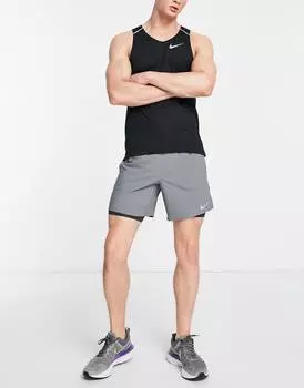 Серые 7-дюймовые шорты Nike Running Stride 2-в-1