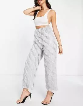 Серые брюки с бахромой ASOS DESIGN