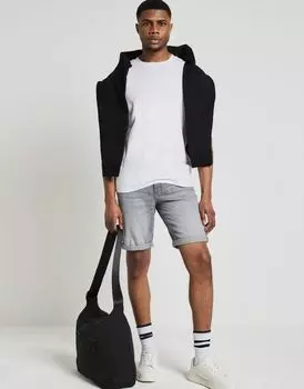 Серые джинсовые шорты приталенного кроя River Island