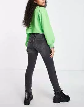 Серые джинсы скинни с завышенной талией Bershka Petite