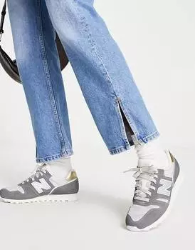 Серые кроссовки New Balance 373
