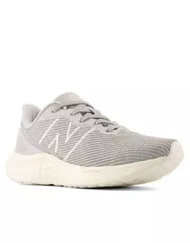 Серые кроссовки New Balance Fresh Foam Arisi V4
