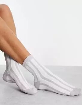 Серые носки в вертикальную полоску Topshop