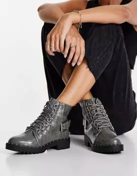 Серые походные ботинки со шнуровкой под крокодила ASOS DESIGN Aura