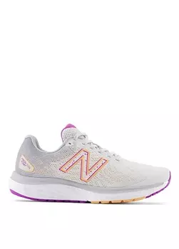 Серые женские кроссовки New Balance