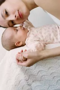 Сетчатое боди с цветочным принтом в горошек ZARA, цвет Pastel pink