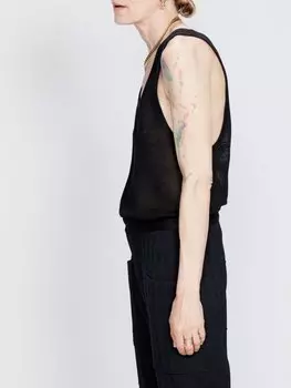 Сетчатый жилет с глубоким вырезом Raey, черный