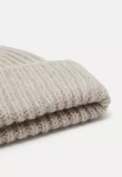 Шапка BEANIE MAX&Co., бежевый