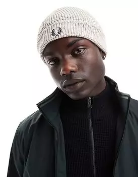 Шапка-бини унисекс вафельной вязки в цвете «кремовый» Fred Perry