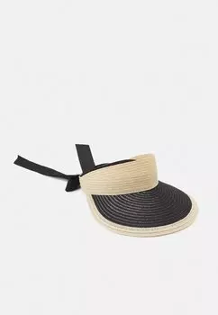 Шапка Eugenia Kim