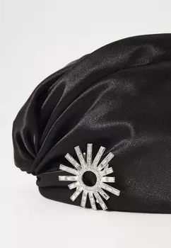 Шапка MARGARET Eugenia Kim, черный