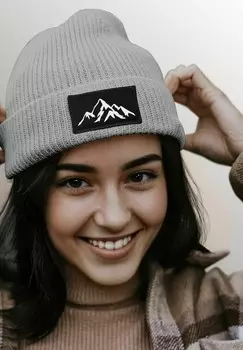 Шапка PATCH BERGE WNADERN Neverless, светло-серый