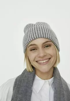 Шапка PREMIUM AUS UND IN STREIFEN-OPTIK Codello, цвет grau