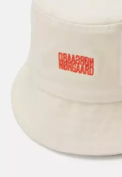 Шапка Shadow Bully Hat Unisex Mads Nrgaard, арктический волк