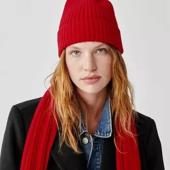 Шапка в рубчик с отворотом Gap, красный