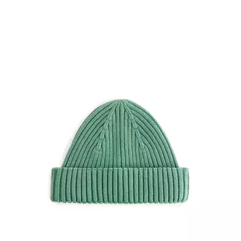 Шапка вязаная Arket в рубчик, кремовый