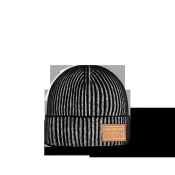 Шапка женская Louis Vuitton, черный