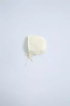 Шапочка из шелковой смеси вязаная ZARA, экрю